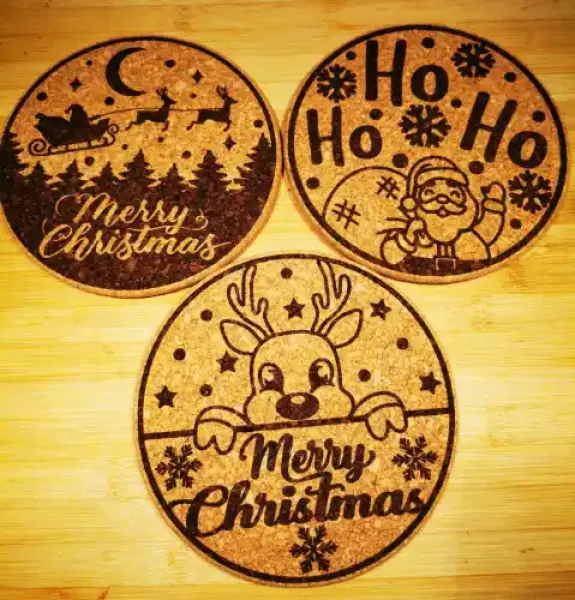 Topfuntersetzer aus Kork mit Weihnachtsmotiv